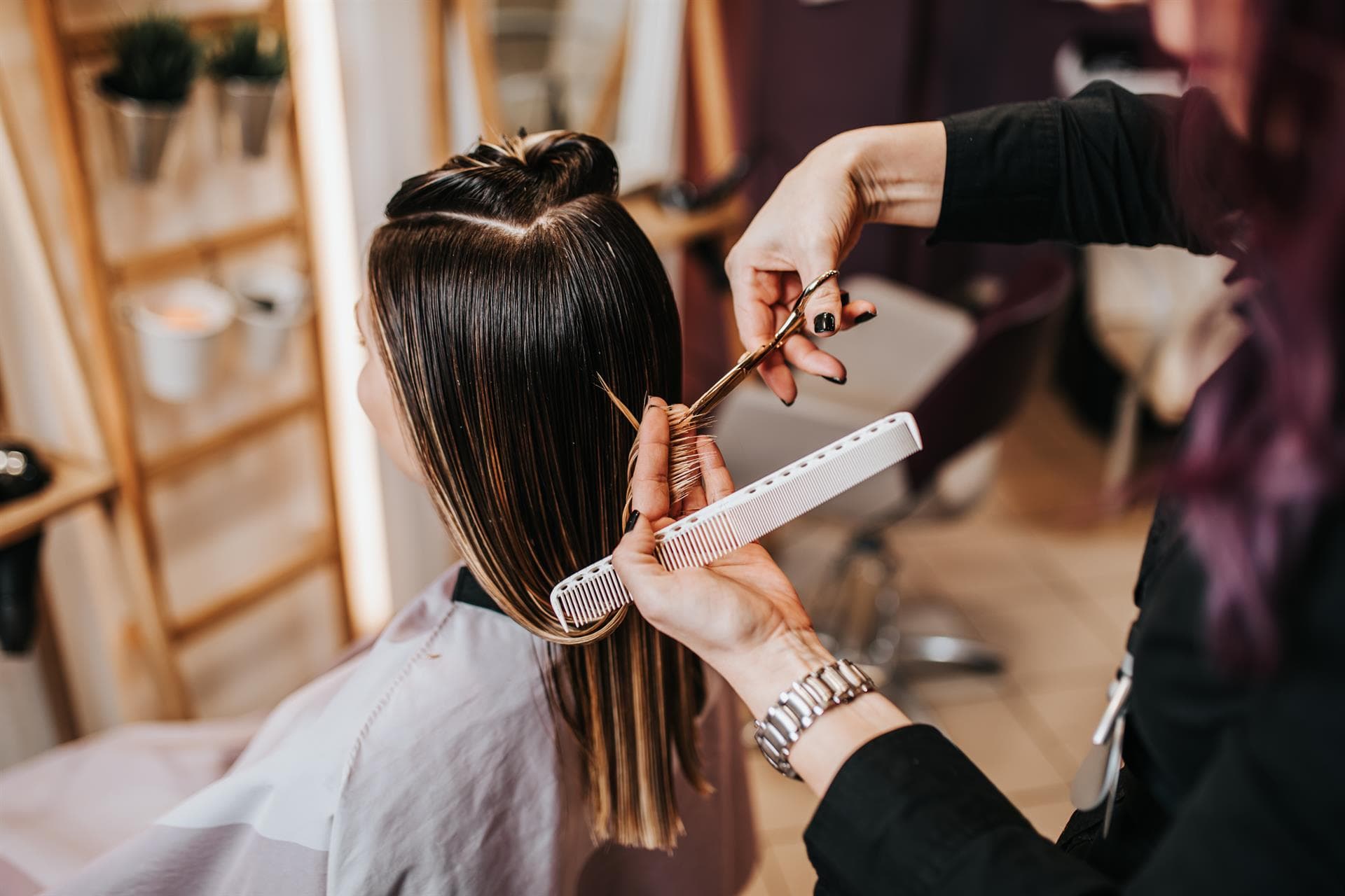 Salón de peluquería y estética unisex en Ferrol